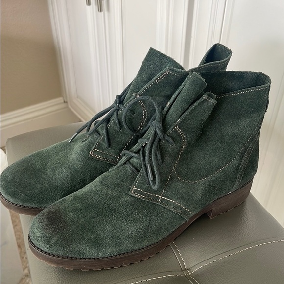 Naturalizer Women's Endellion Green Suede Leather lace up booties Sz 11M - Picture 16 of 16